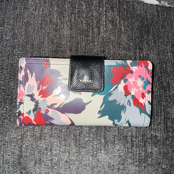 Fossil Floral Leather Tab Wallet Clutch NWOT Black Multicolor Snap Zip - Picture 9 of 14